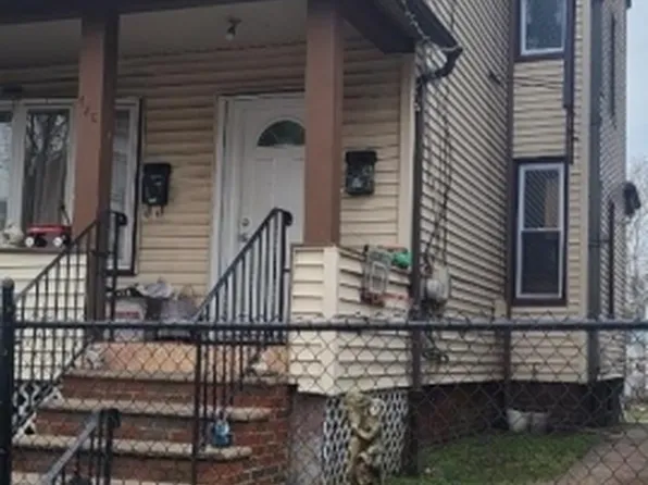 426 Harrison St, Passaic City, NJ 07055
