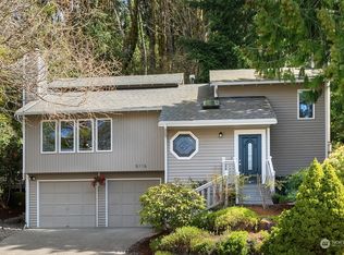 5116 Highland Dr, Bellevue, WA