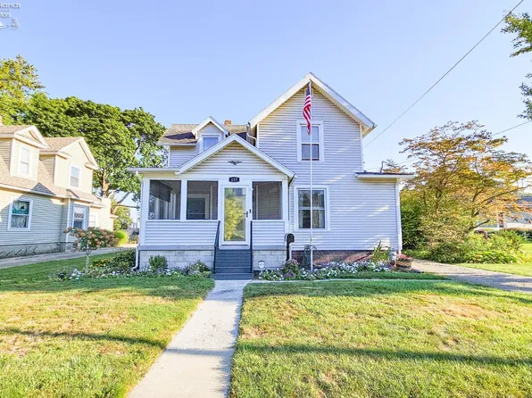 137 E Forest St, Clyde, OH 43410
