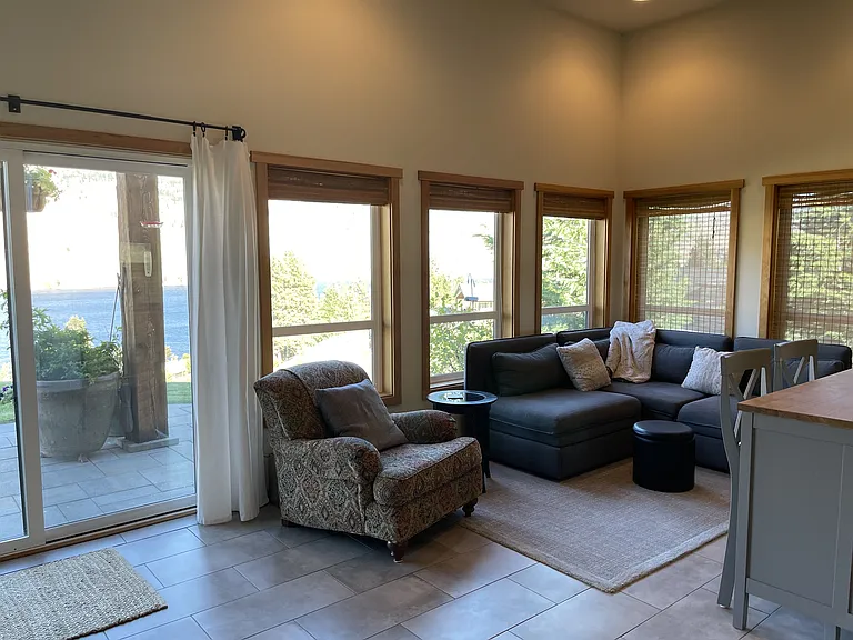 160 Mountain Lake Ln — Photo 4