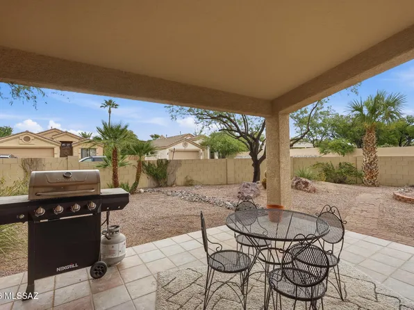 2330 N Emerald Lake Ct, Tucson, AZ 85749
