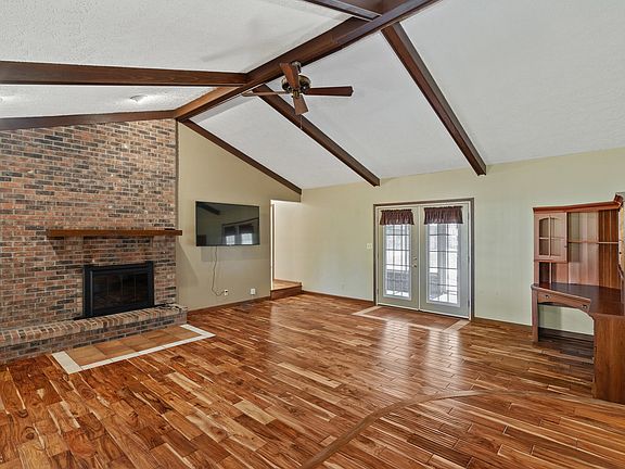 5th image of 9539 Rawles Ave