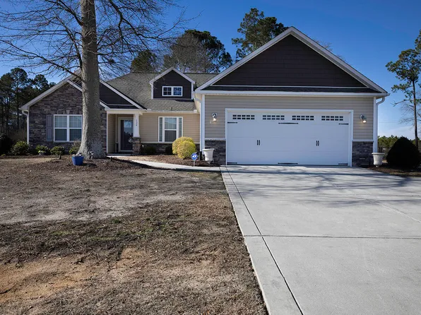 124 Quail Hollow Dr, Goldsboro, NC 27534