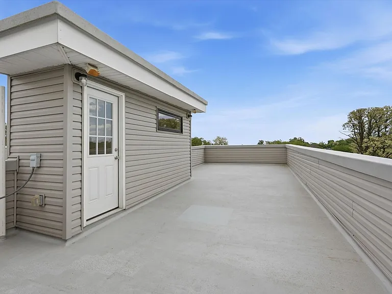 101 E Phil Ellena St — Photo 21