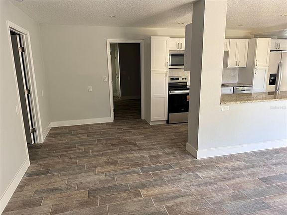 4th image of 1209 1st St