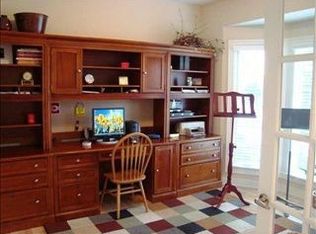 19108 Frances Cir, Omaha, NE 68130