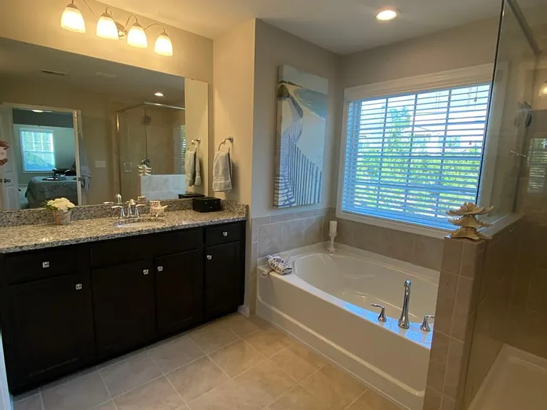 3014 Burton Point Ct — Photo 21