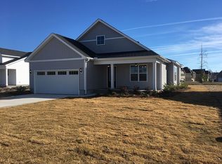 102 Prescott Cir, Sneads Ferry, NC 28460