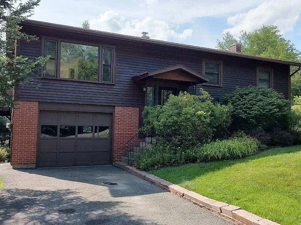 35 Deerfield Dr, Montpelier, VT 05602