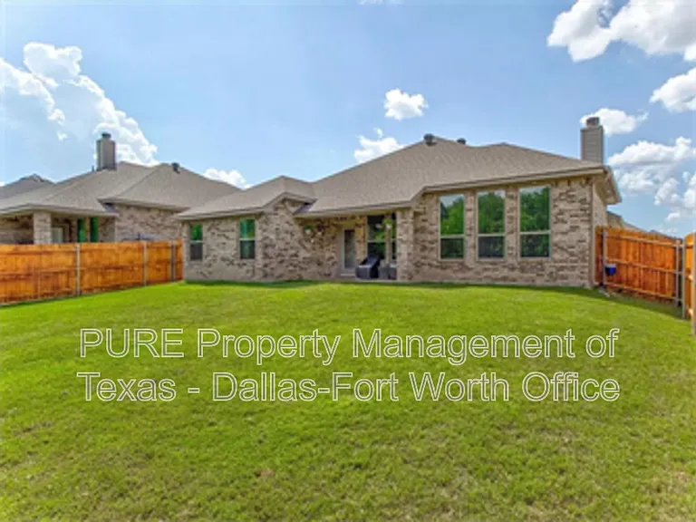 1612 Town Creek Cir — Photo 4
