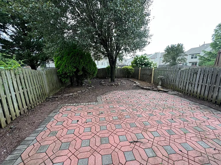 272 Sequoia Dr — Photo 14