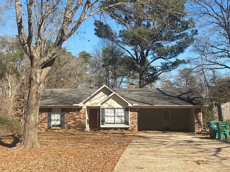 1st image of 140 Oleander Dr