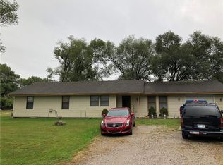 529 Utah St, Leavenworth, KS 66048