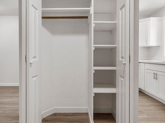 4th image of 395 9th St NE APT 4