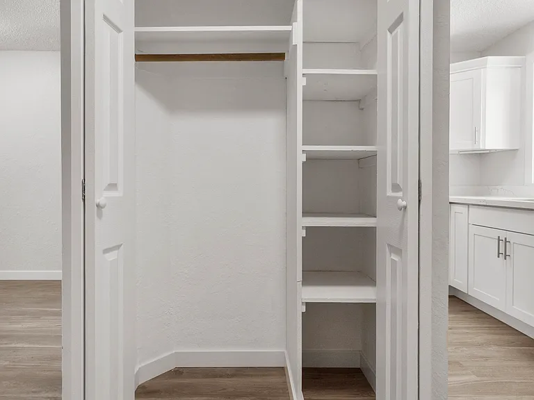 Columbia Crest Townhomes — Photo 15
