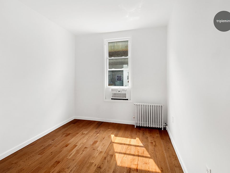 2nd image of 1347 Myrtle Ave #Top