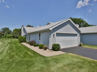 916 Woodhollow Dr, Schererville, IN 46375