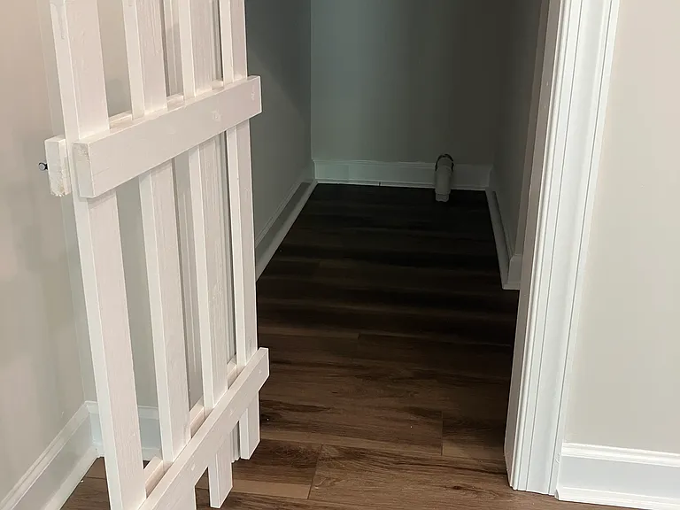 Pet area/storage