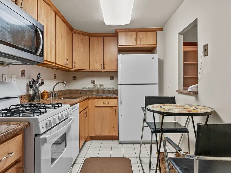 100 West Ave S #103-103S — Photo 7