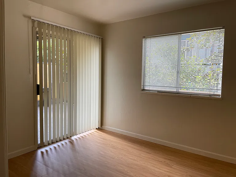 2033 Haste Street — Photo 11