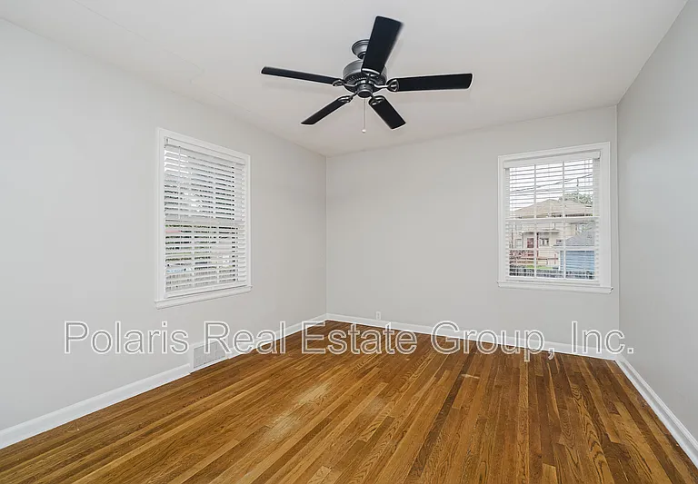 3346 Fall Creek Pkwy — Photo 20
