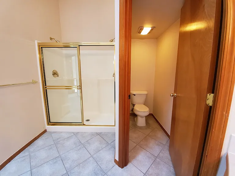 427 Columbia Point Dr — Photo 21