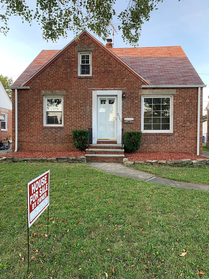 9306 Orchard Ave photo 1
