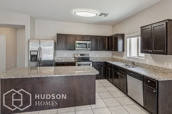 5015 E Andalusite Ln, San Tan Valley, AZ 85143, USA — Photo 4