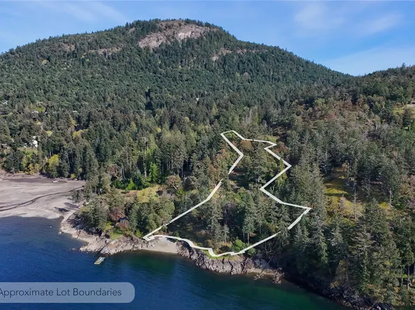 138 Narrows West Rd, Salt Spring Island, BC V8K 0A3