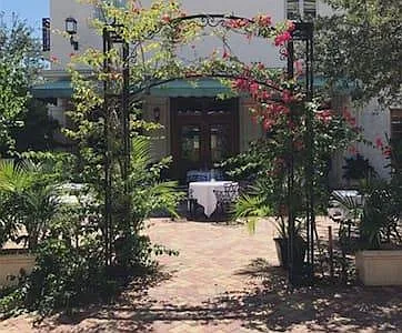 Fine Italian dining 4 Blocks from the house