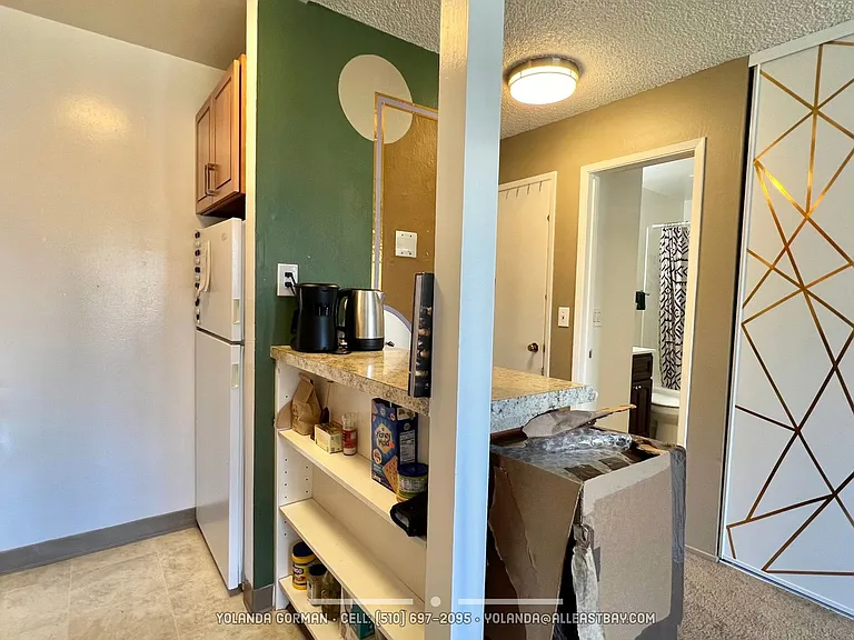 8 Admiral Dr #424 — Photo 10