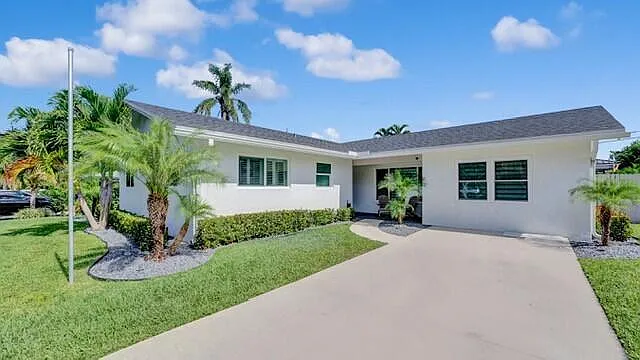 722 SW 28th Ave — Photo 35