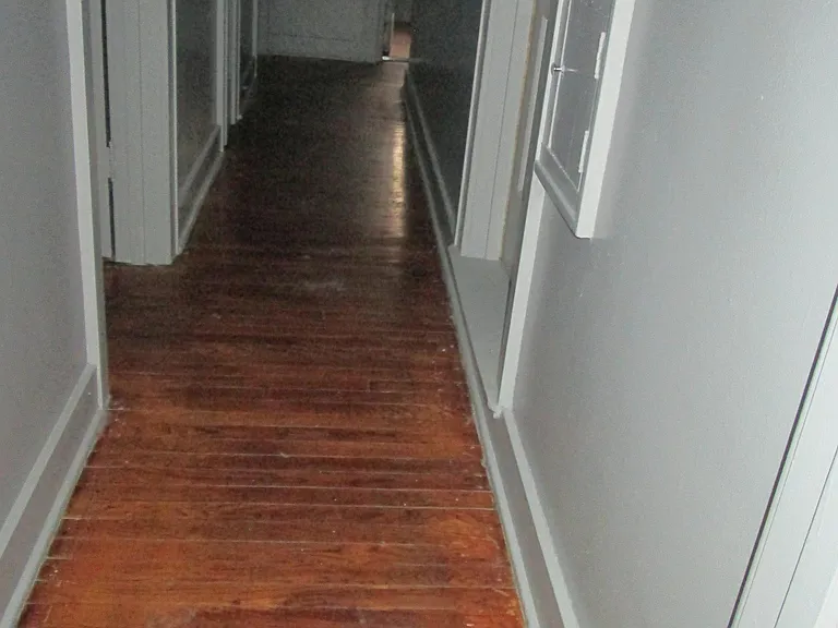 S 42nd St — Photo 9