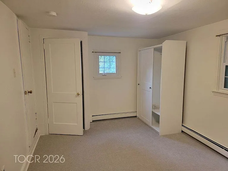 295 Lincoln Ave — Photo 9