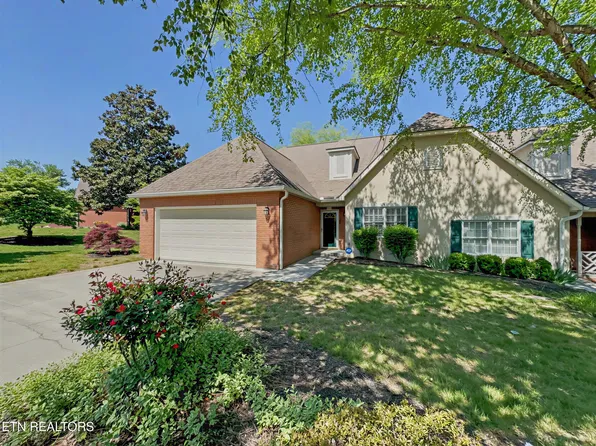 354 Paine Lake Dr, Sevierville, TN 37862