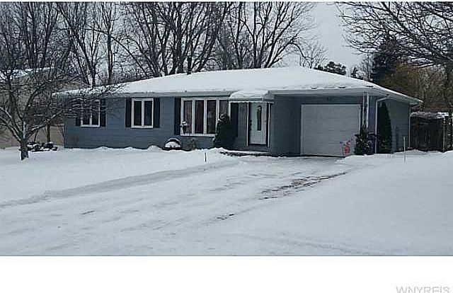 1st image of 117 Hollybrook Dr