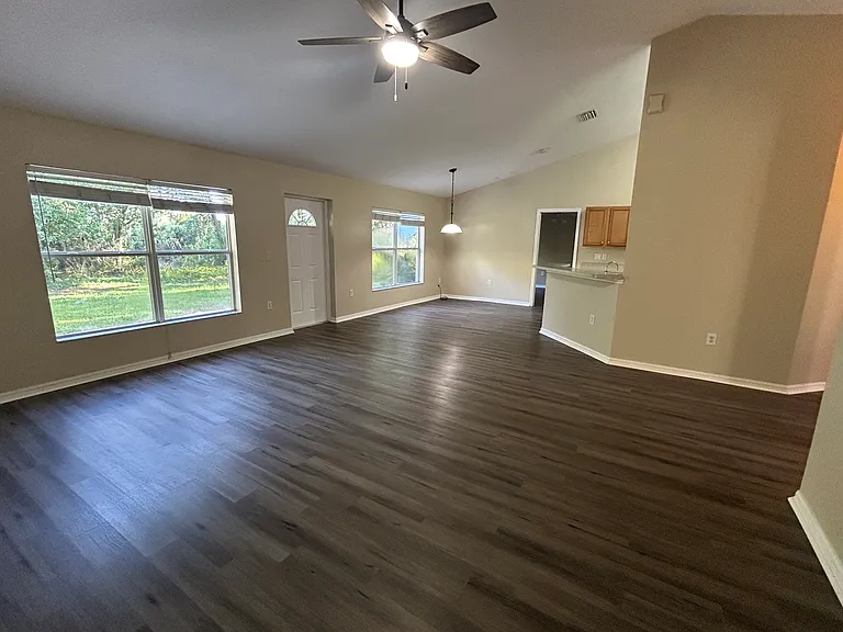 1227 Webster St — Photo 3