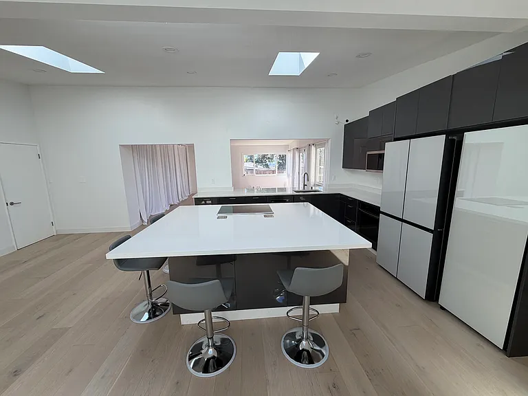 5232 Katrina Ct — Photo 6