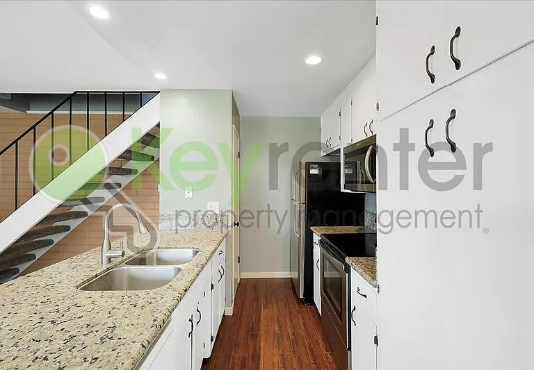 6533 Greenback Ln #3 — Photo 5