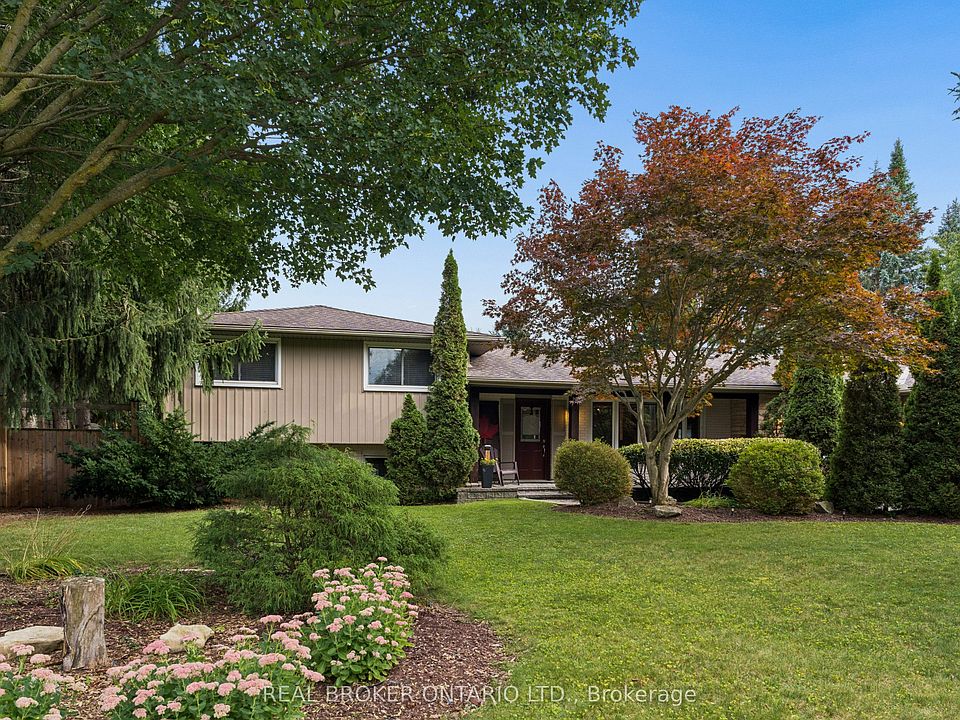 1st image of 373 Forestlawn Rd