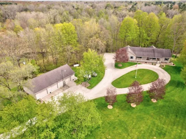 1588 Boy Scout Rd, Caro, MI 48723