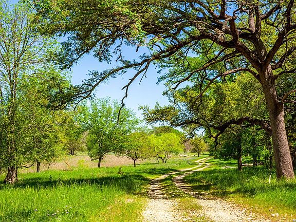 4th image of 567 Bear Creek Road