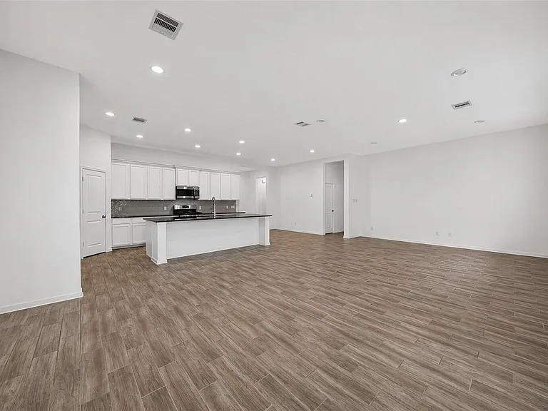 6330 Ontario Dr — Photo 7