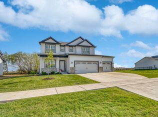 111 Shiloh Dr, Savoy, IL 61874