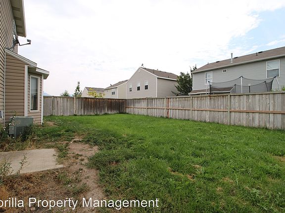 2nd image of 2226 E Hawthorne St