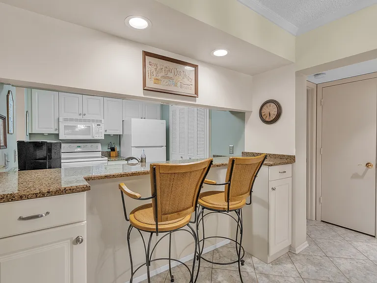 Breakfast bar
