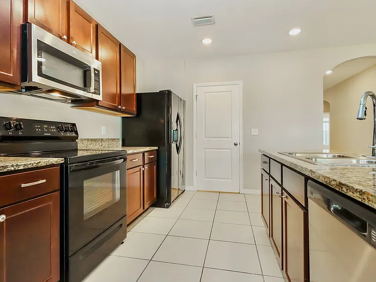 14133 Arbor Pines Dr — Photo 6