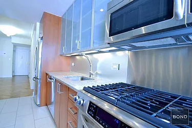 Rented by Bond New York