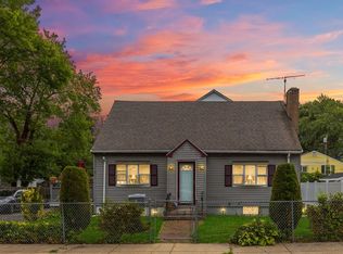 35 Winborough St, Hyde Park, MA 02136