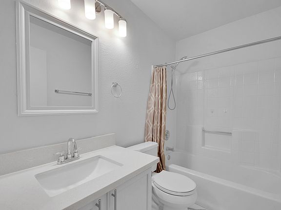 5th image of 2505 Sea Venture Dr